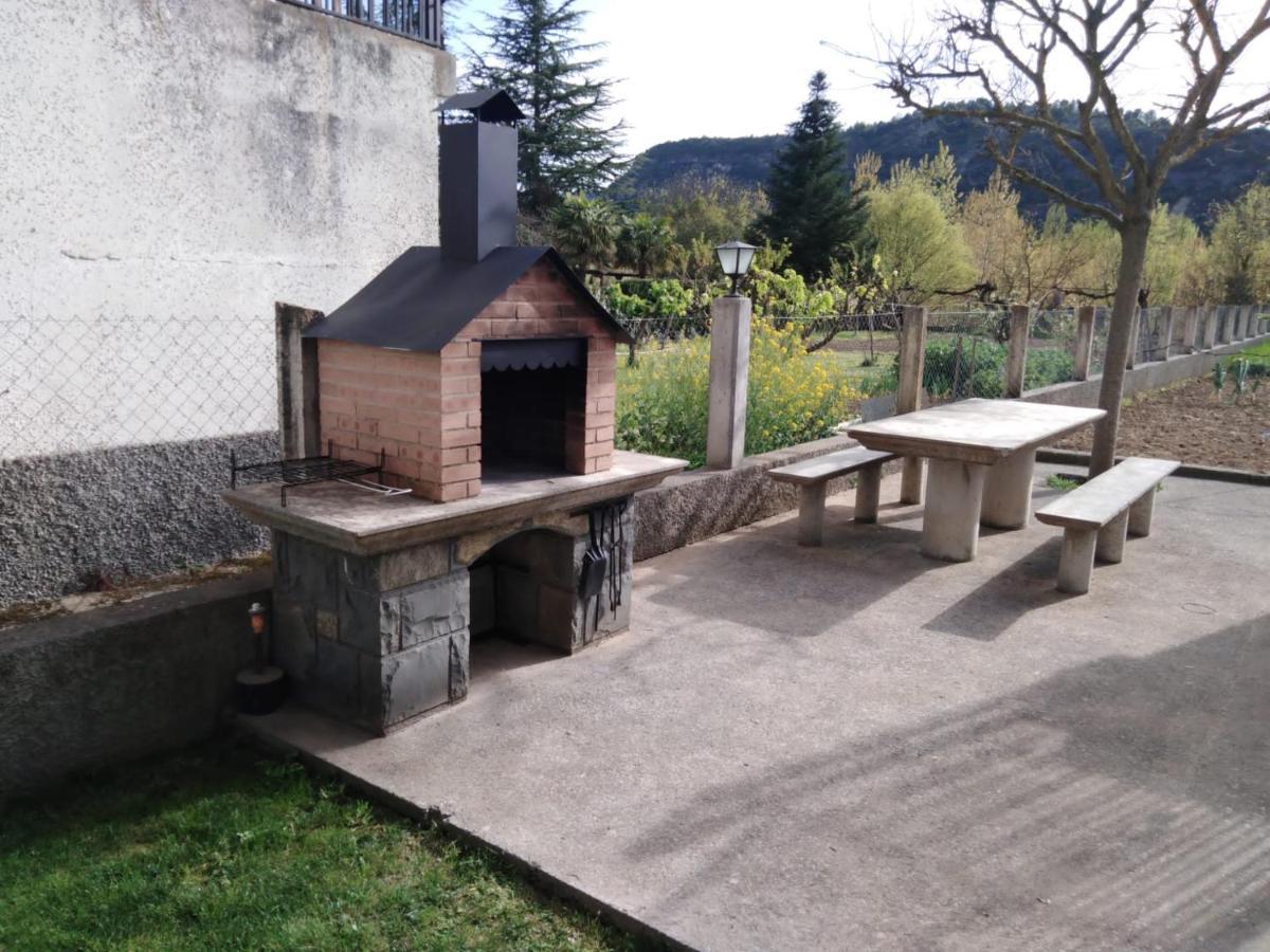 Apartamento Rural Casa Paco Con Jacuzzi Exterior Y Barbacoa 아인사 외부 사진